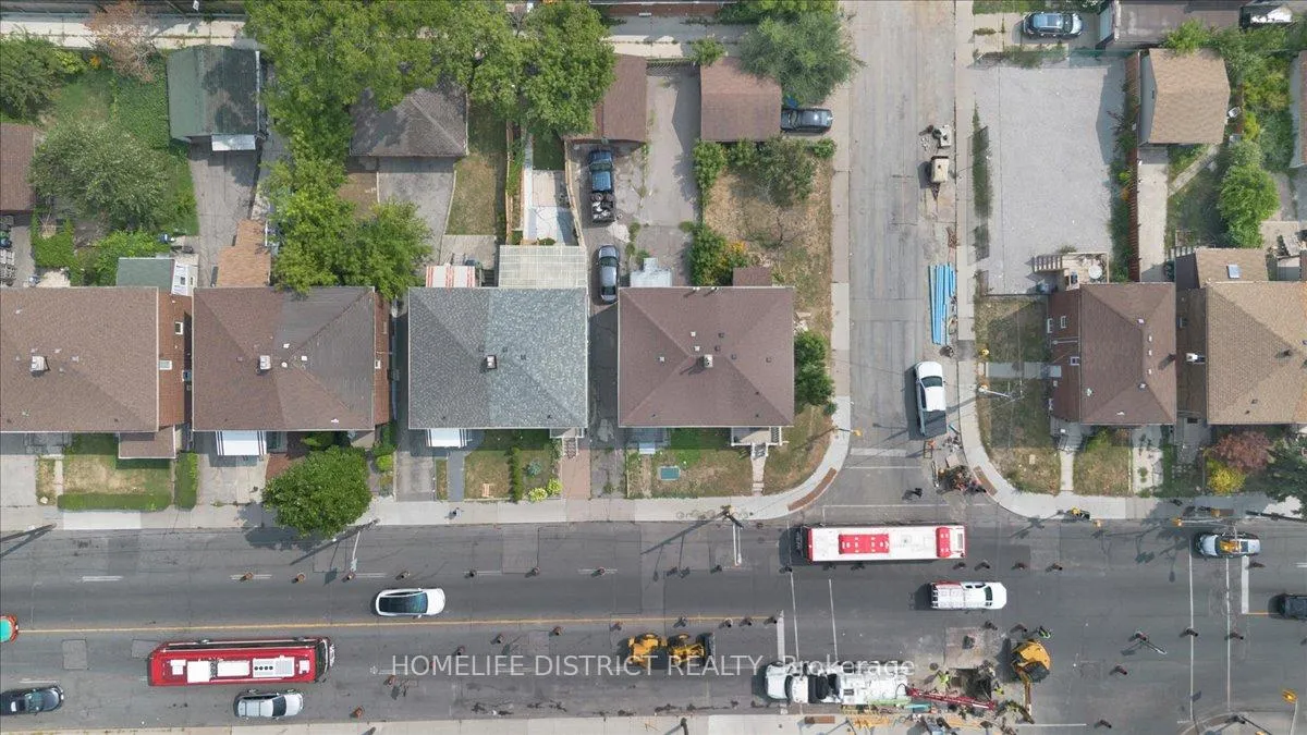 Photo 46 of 2055 Eglinton Avenue W, Toronto, Caledonia-Fairbank — HOMEH