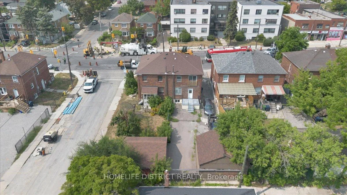 Photo 47 of 2055 Eglinton Avenue W, Toronto, Caledonia-Fairbank — HOMEH