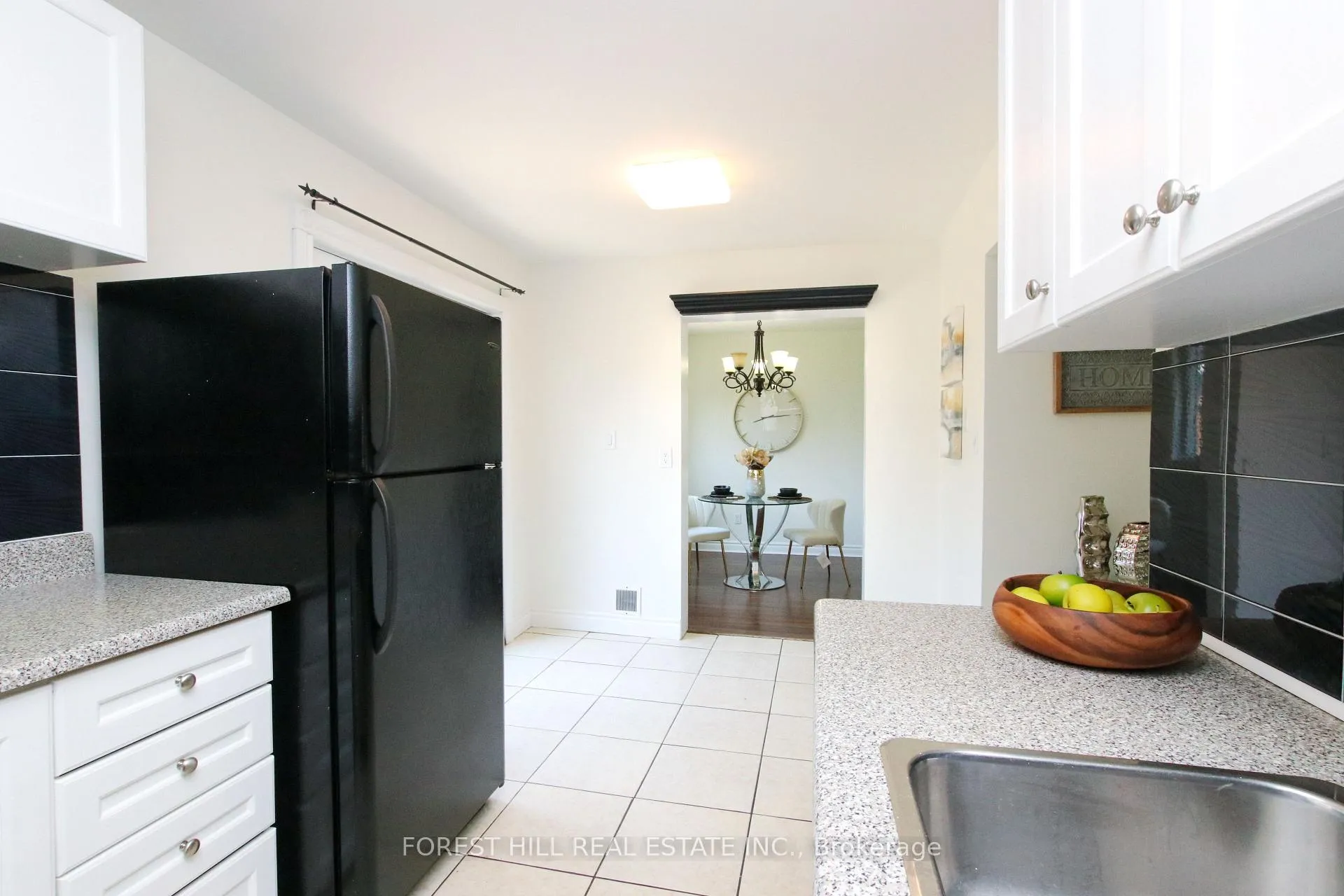 Photo 10 of 5 Pennywood Road, Brampton, Madoc — HOMEH