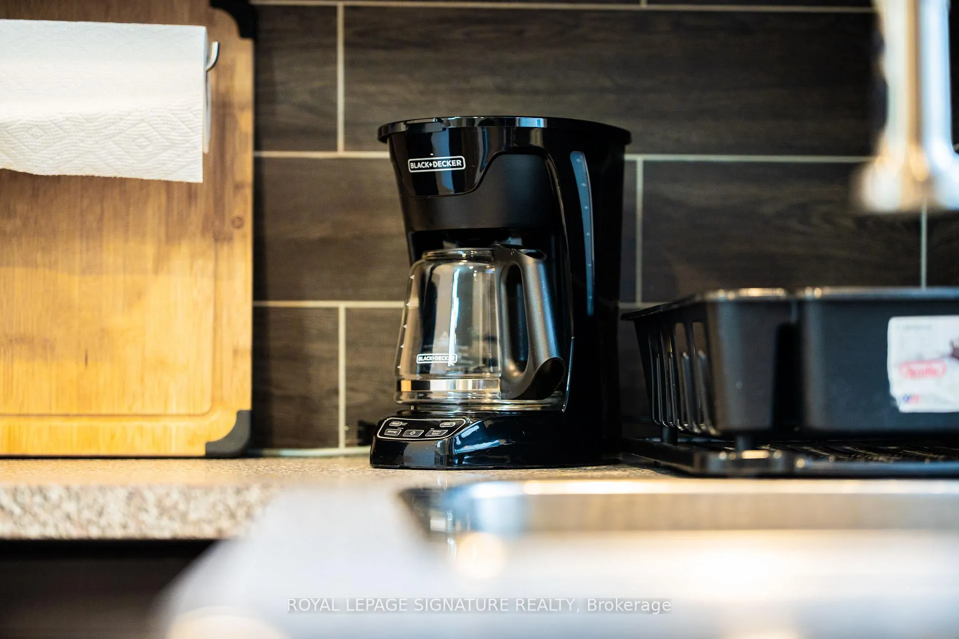 Photo 10 of Unit 1, 209 Hunter Street E, Hamilton, Corktown — HOMEH