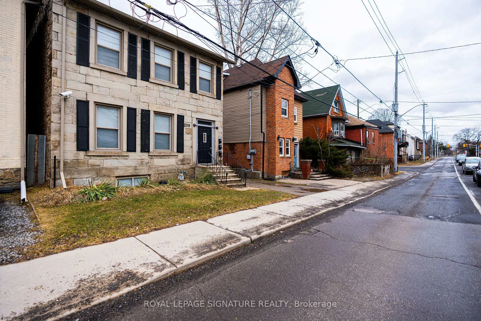 Photo 22 of Unit 1, 209 Hunter Street E, Hamilton, Corktown — HOMEH
