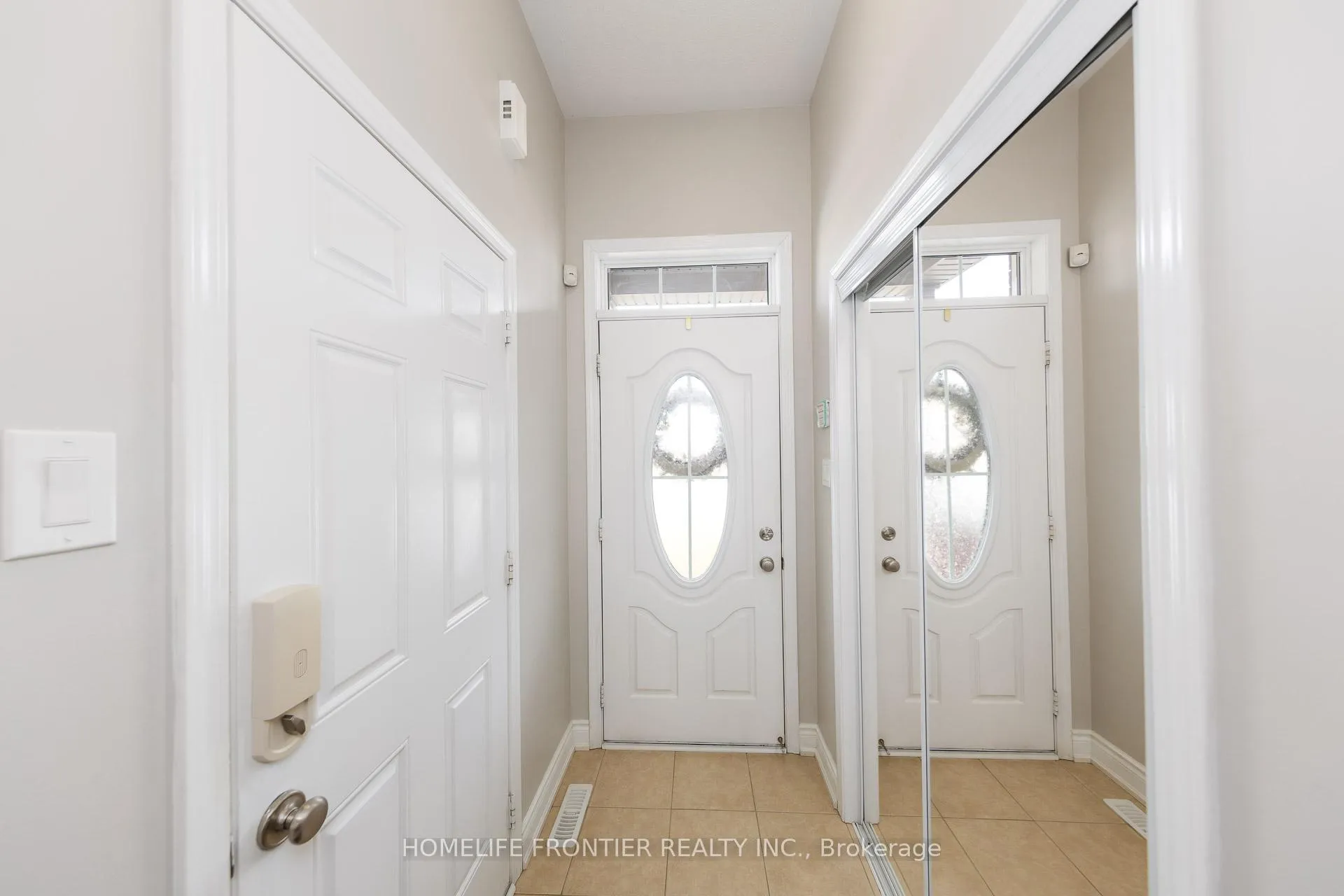 Photo 3 of 1054 Haxton Heights, Milton, Willmott — HOMEH