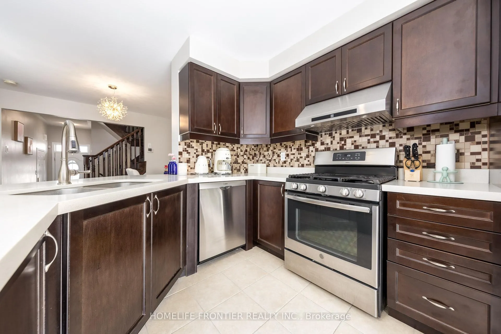 Photo 9 of 1054 Haxton Heights, Milton, Willmott — HOMEH