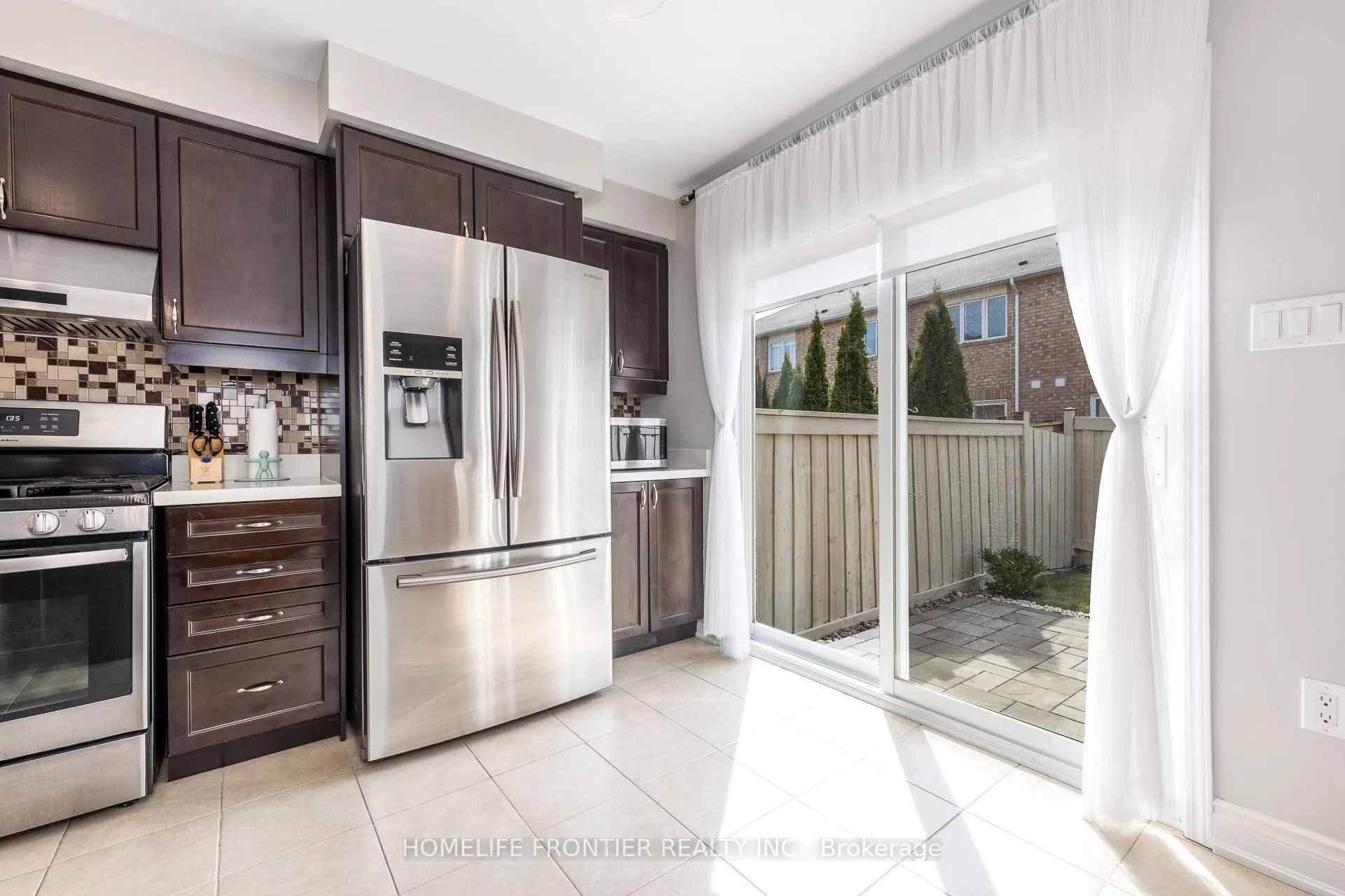 Photo 11 of 1054 Haxton Heights, Milton, Willmott — HOMEH