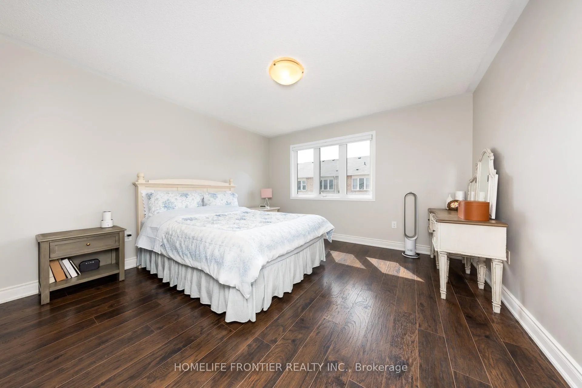 Photo 27 of 1054 Haxton Heights, Milton, Willmott — HOMEH