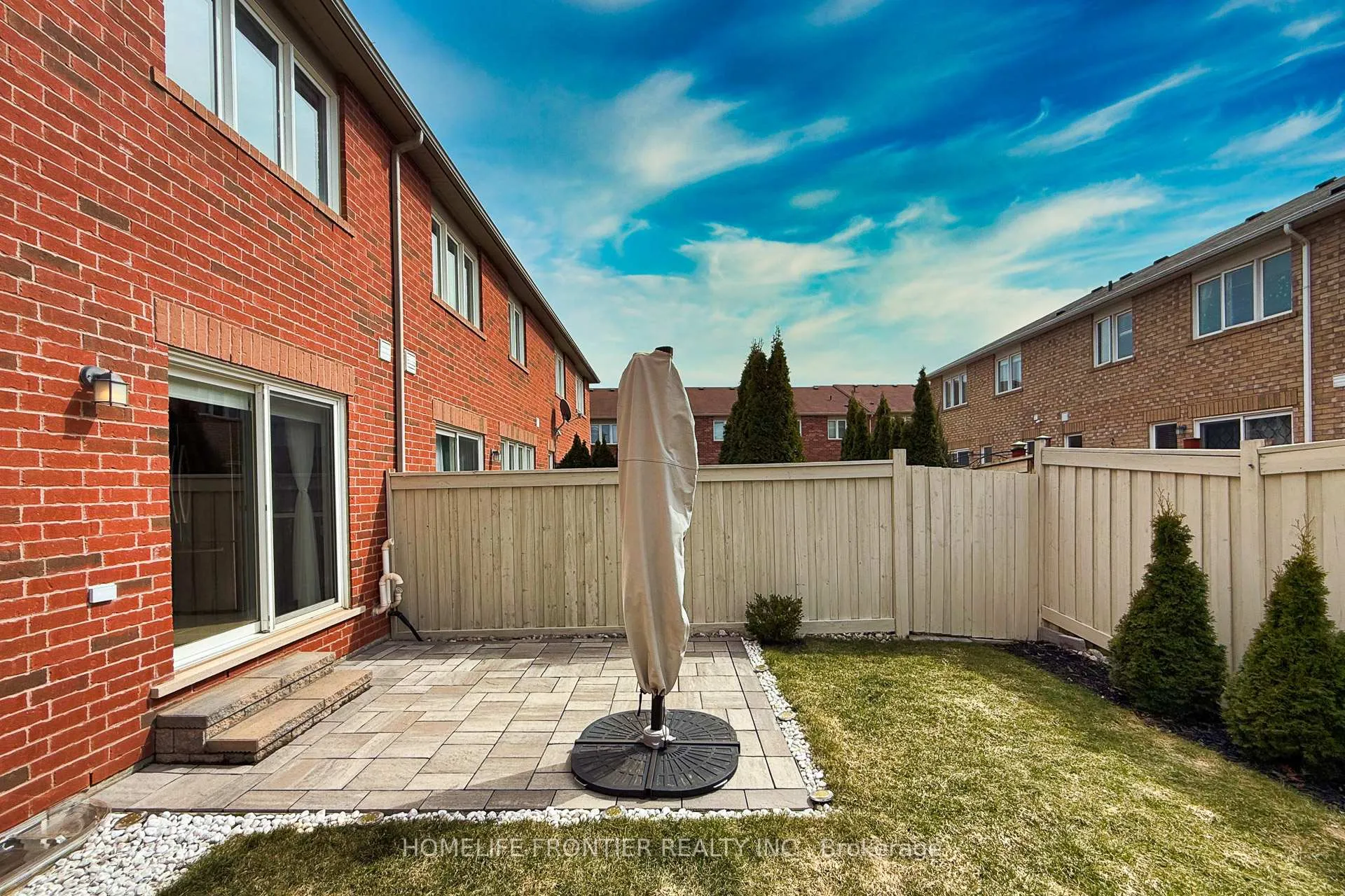 Photo 36 of 1054 Haxton Heights, Milton, Willmott — HOMEH