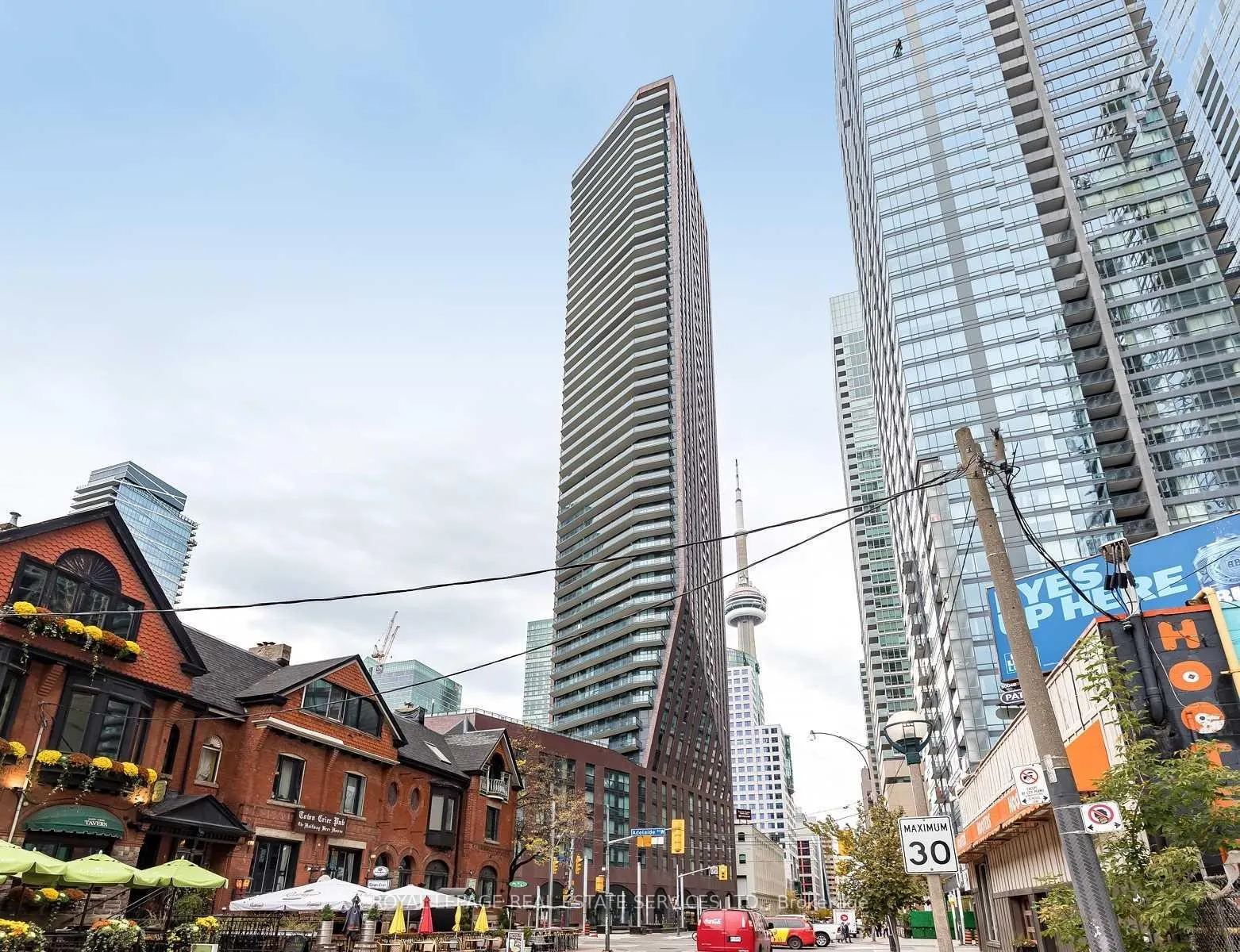Front of Unit 2801, 99 John Street