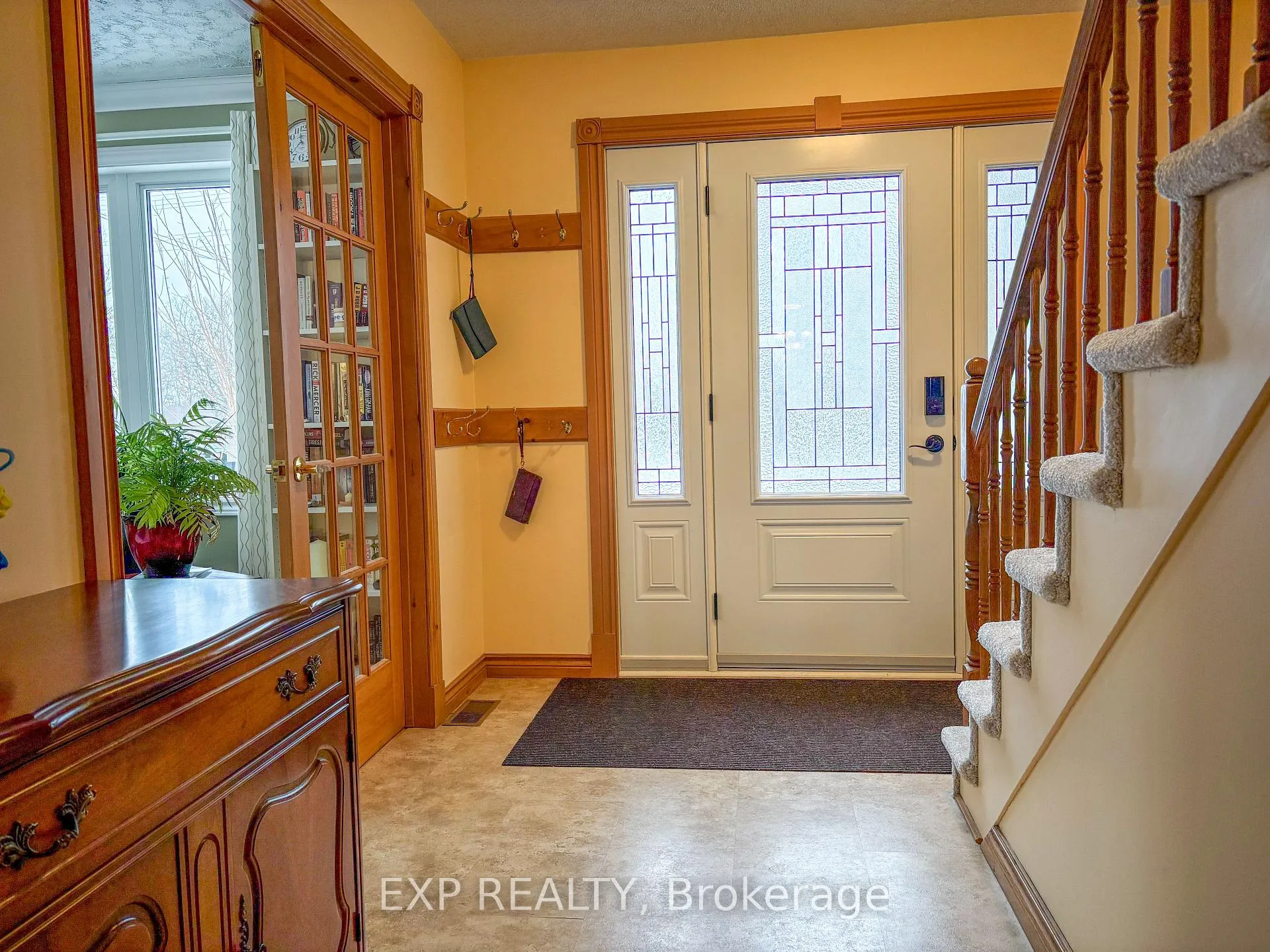 Photo 3 of 368 McAndrew Avenue, Renfrew — HOMEH