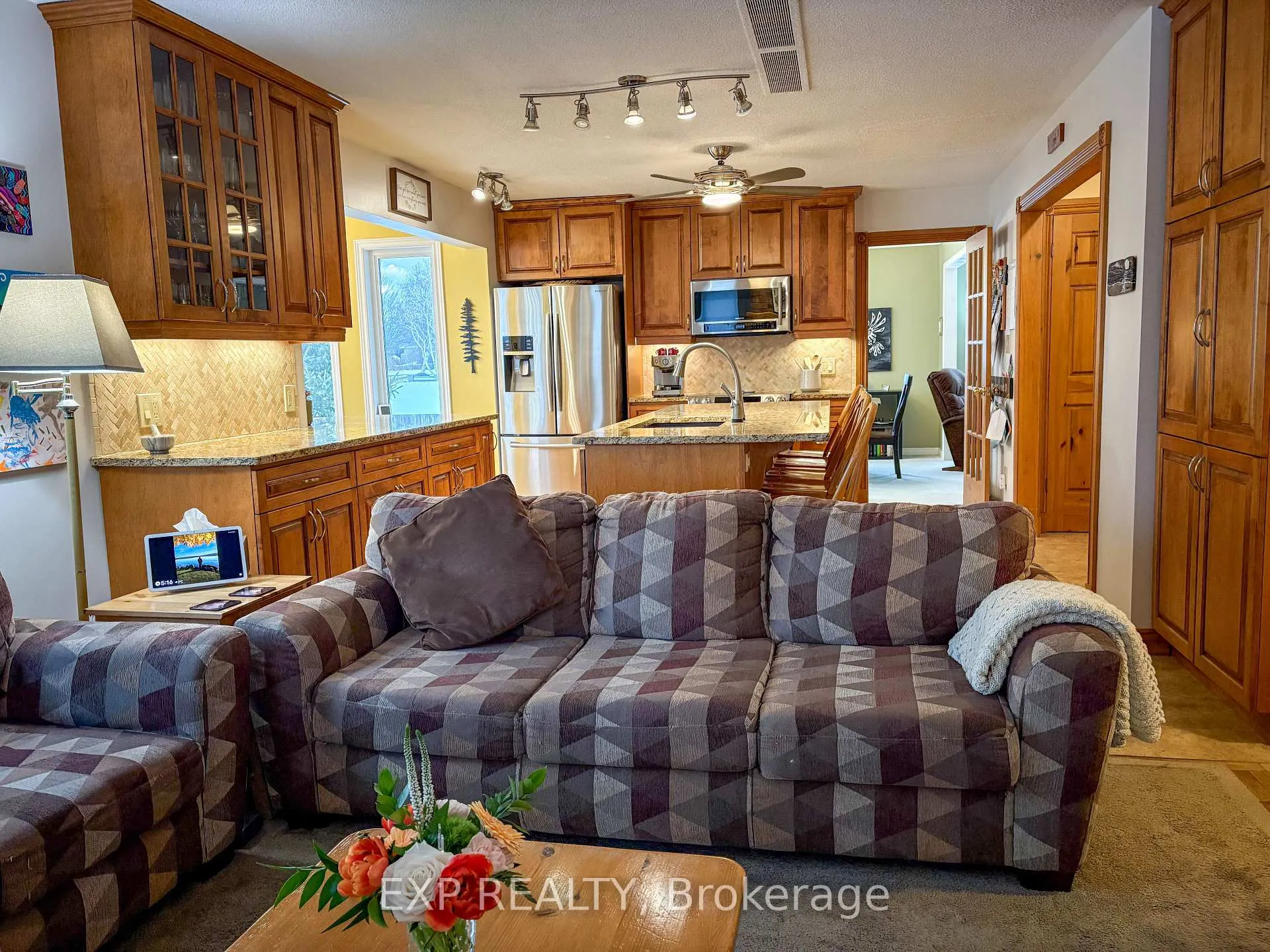 Photo 11 of 368 McAndrew Avenue, Renfrew — HOMEH