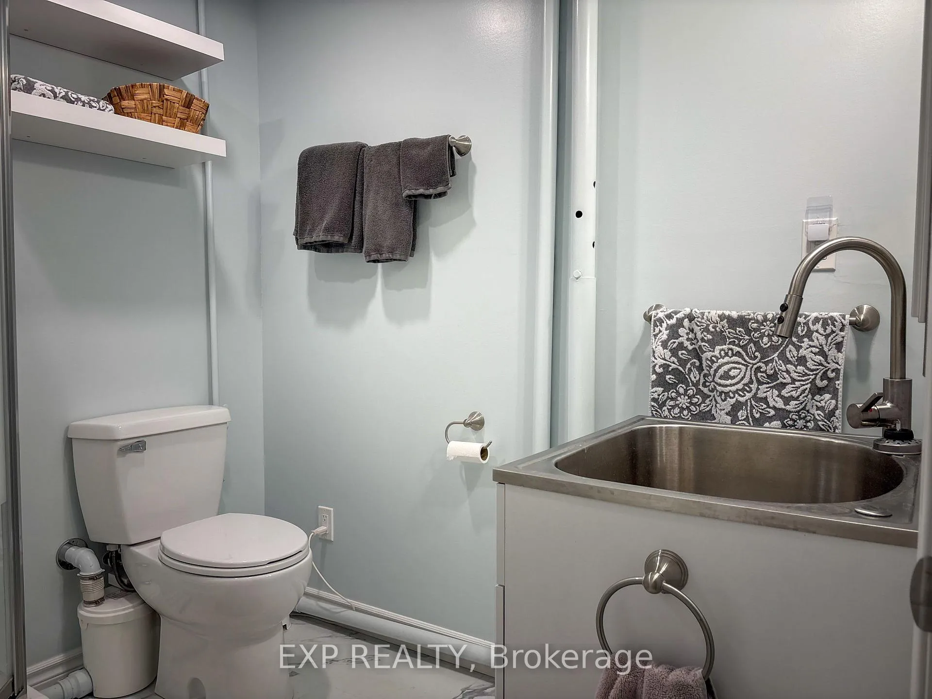 Photo 24 of 368 McAndrew Avenue, Renfrew — HOMEH