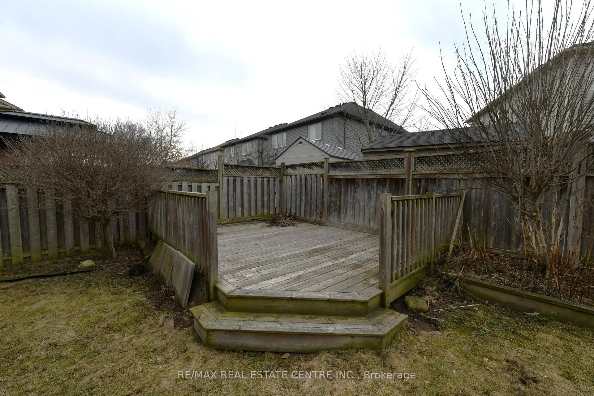 Photo 28 of 271 Baldwin Drive, Cambridge, Silver Heights — HOMEH