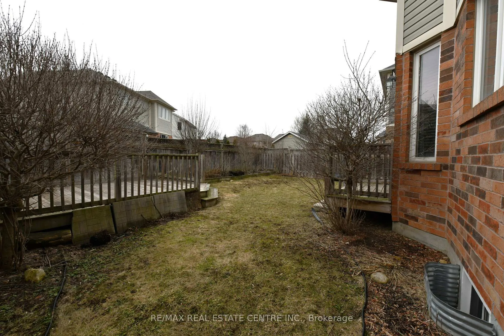 Photo 30 of 271 Baldwin Drive, Cambridge, Silver Heights — HOMEH