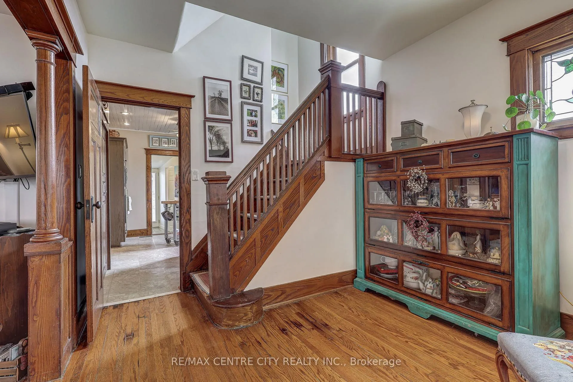 Photo 7 of 36 Wilson Avenue, St. Thomas — HOMEH