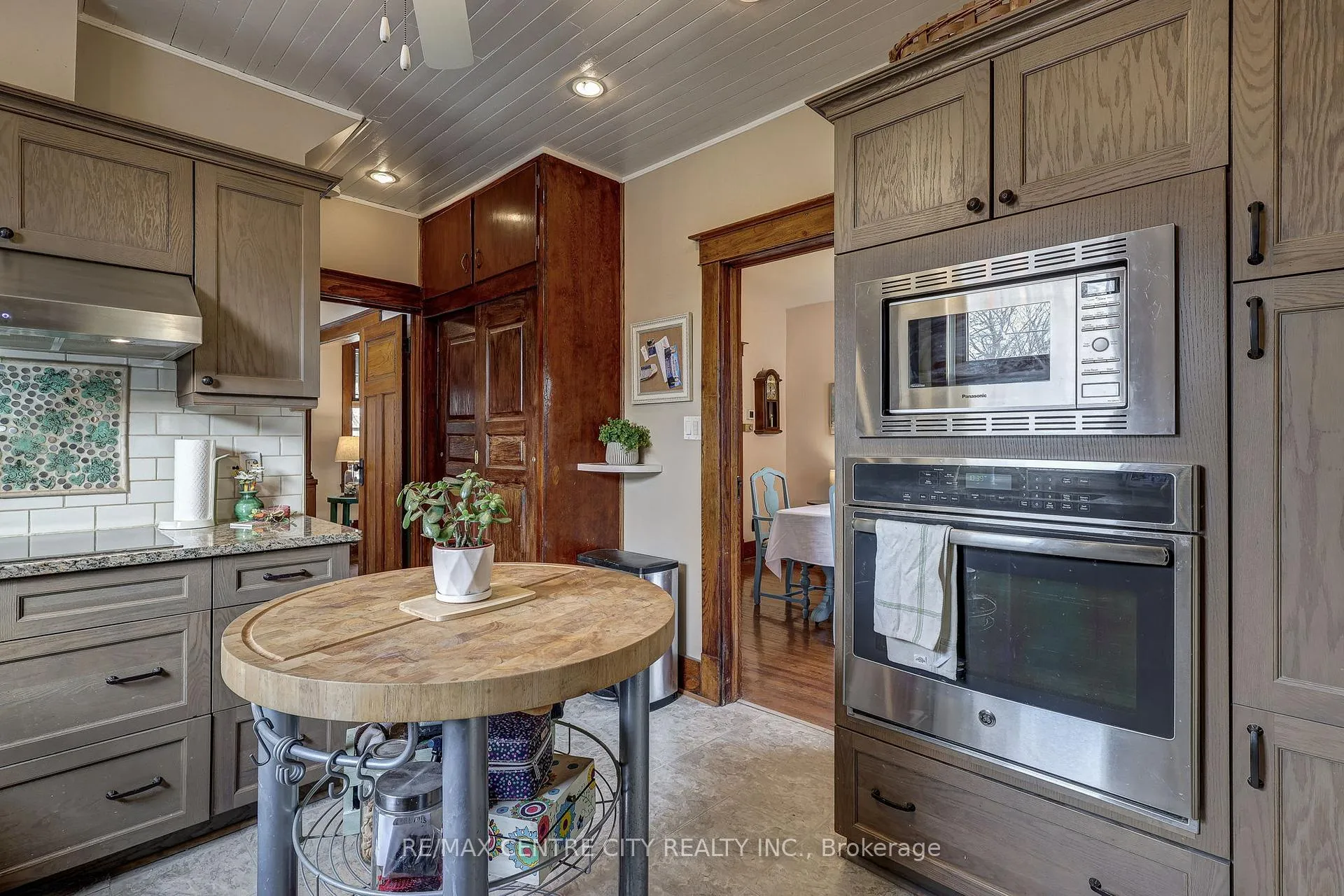 Photo 15 of 36 Wilson Avenue, St. Thomas — HOMEH