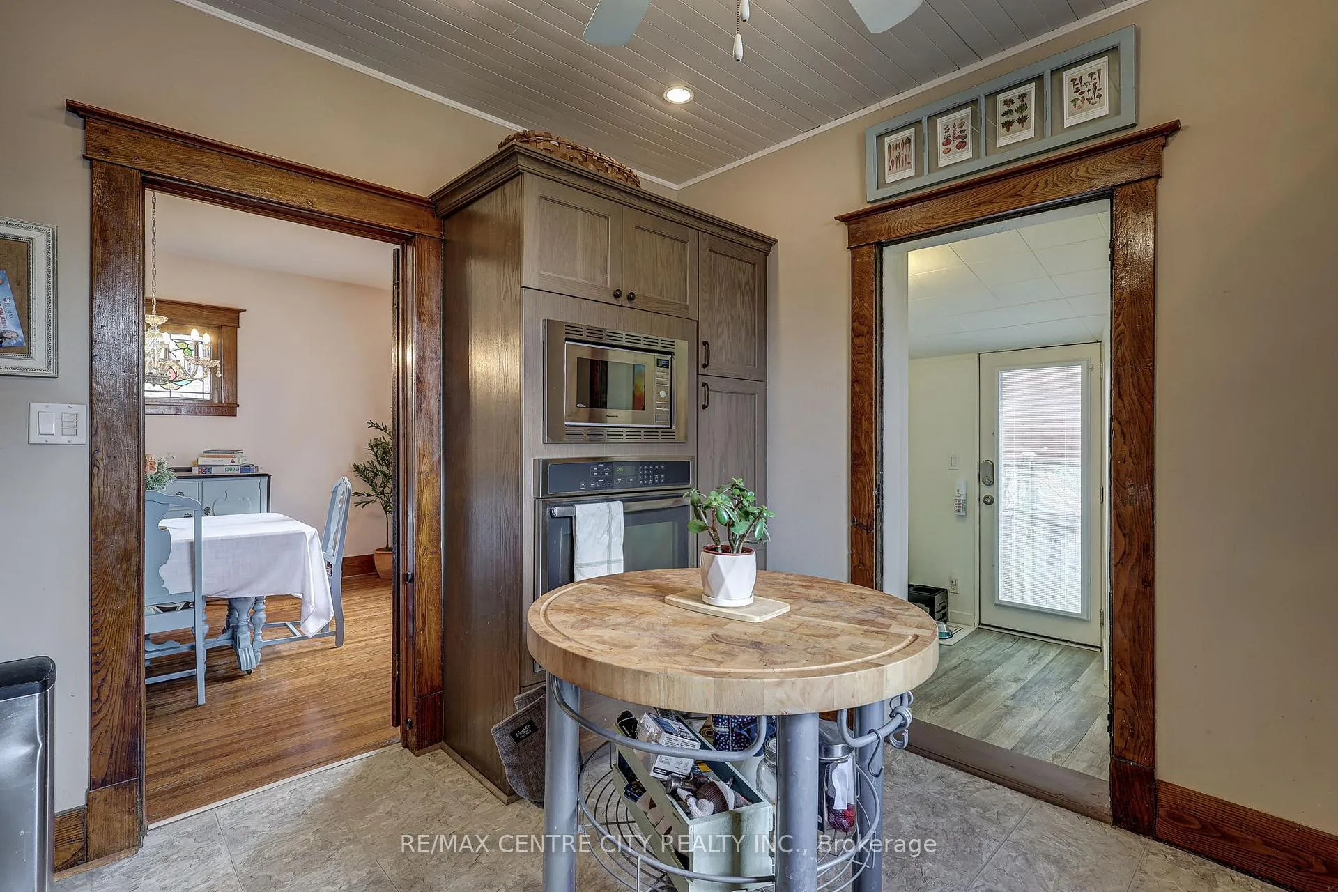 Photo 16 of 36 Wilson Avenue, St. Thomas — HOMEH