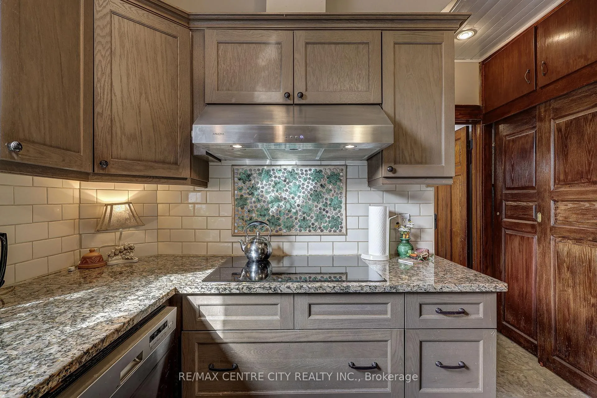 Photo 20 of 36 Wilson Avenue, St. Thomas — HOMEH