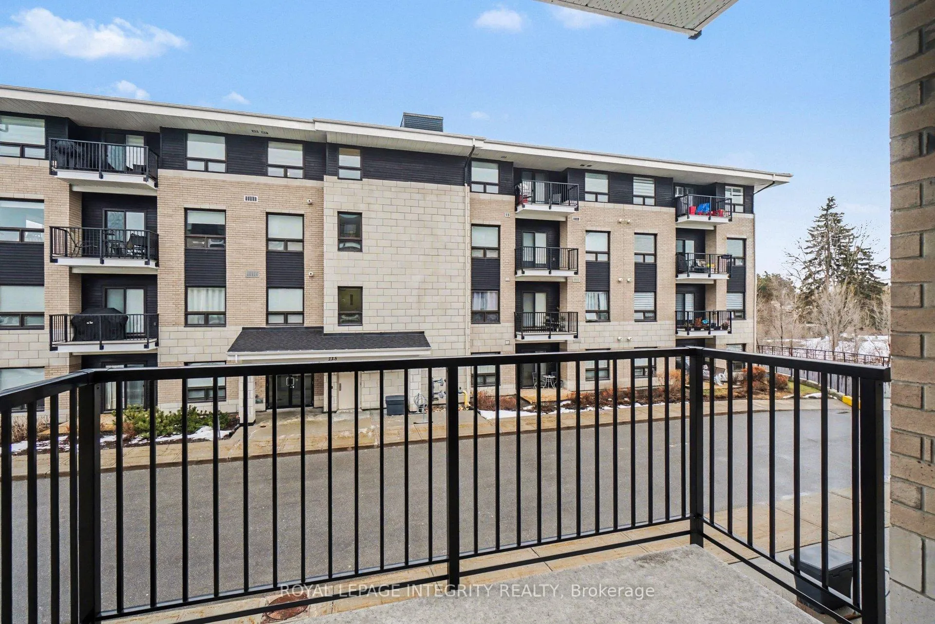 Photo 21 of Unit 201, 200 Winterfell Private, Ottawa, Hunt Club Park — HOMEH