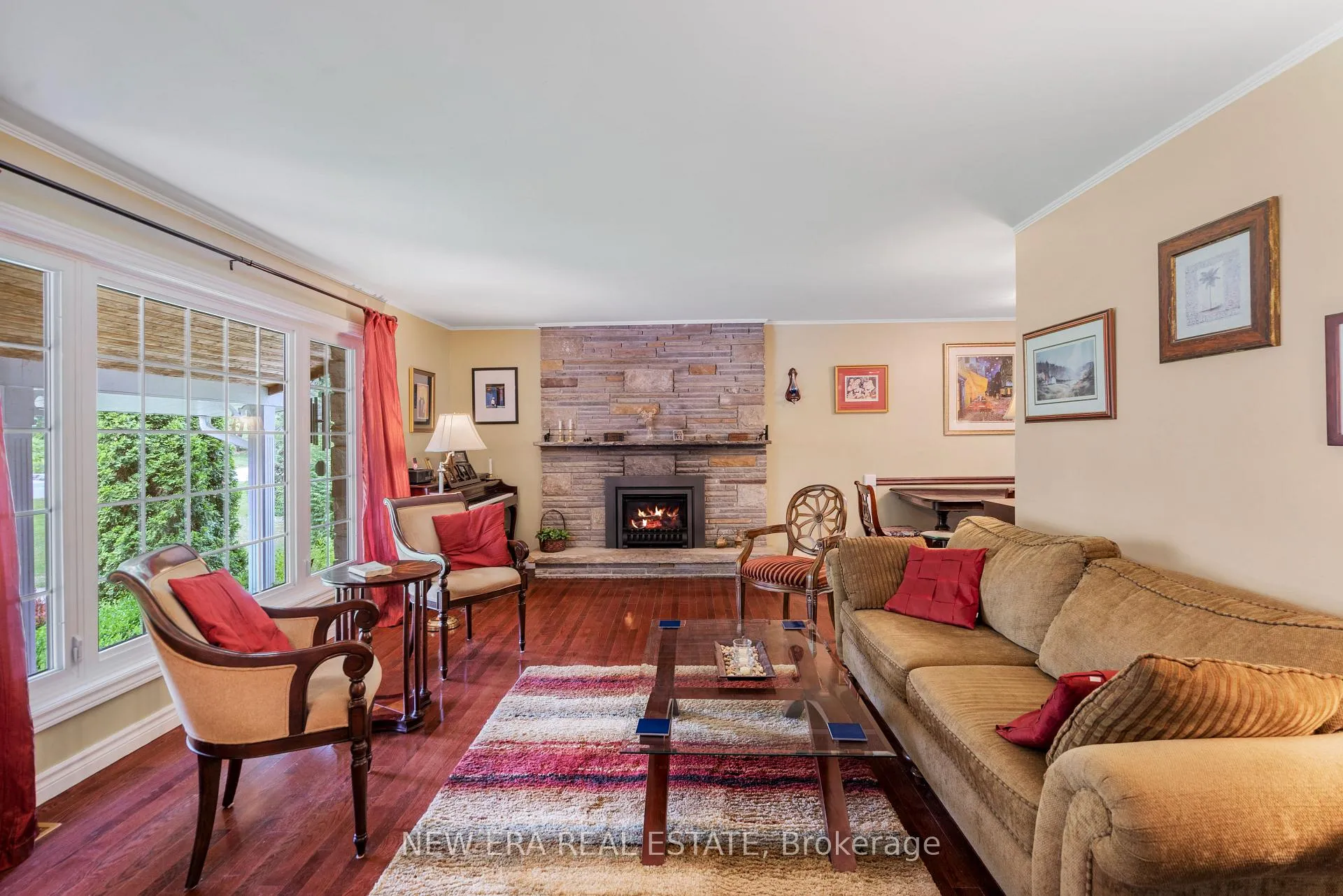 Photo 5 of 49 Credit Road, Caledon, Cheltenham — HOMEH