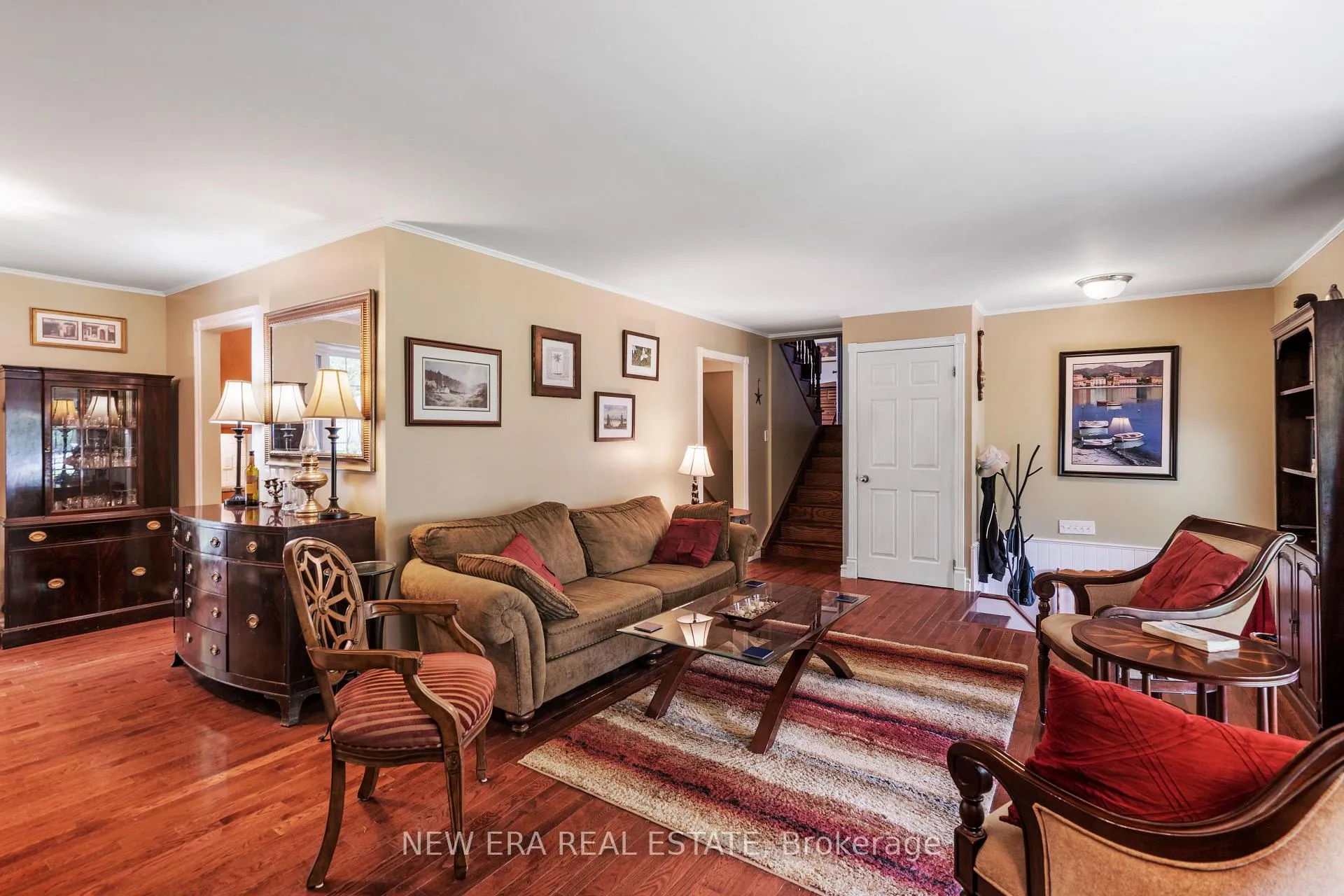 Photo 7 of 49 Credit Road, Caledon, Cheltenham — HOMEH
