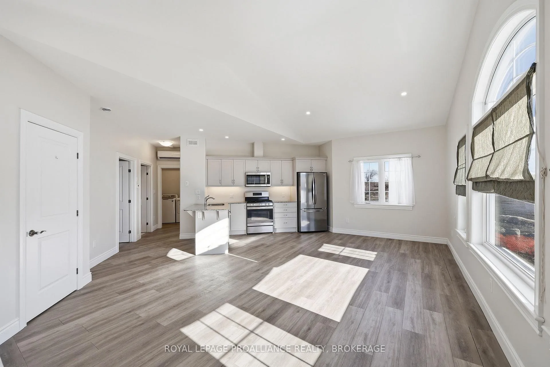 Photo 10 of Unit 49, 34 Lowry Place, Loyalist, Amherstview — HOMEH