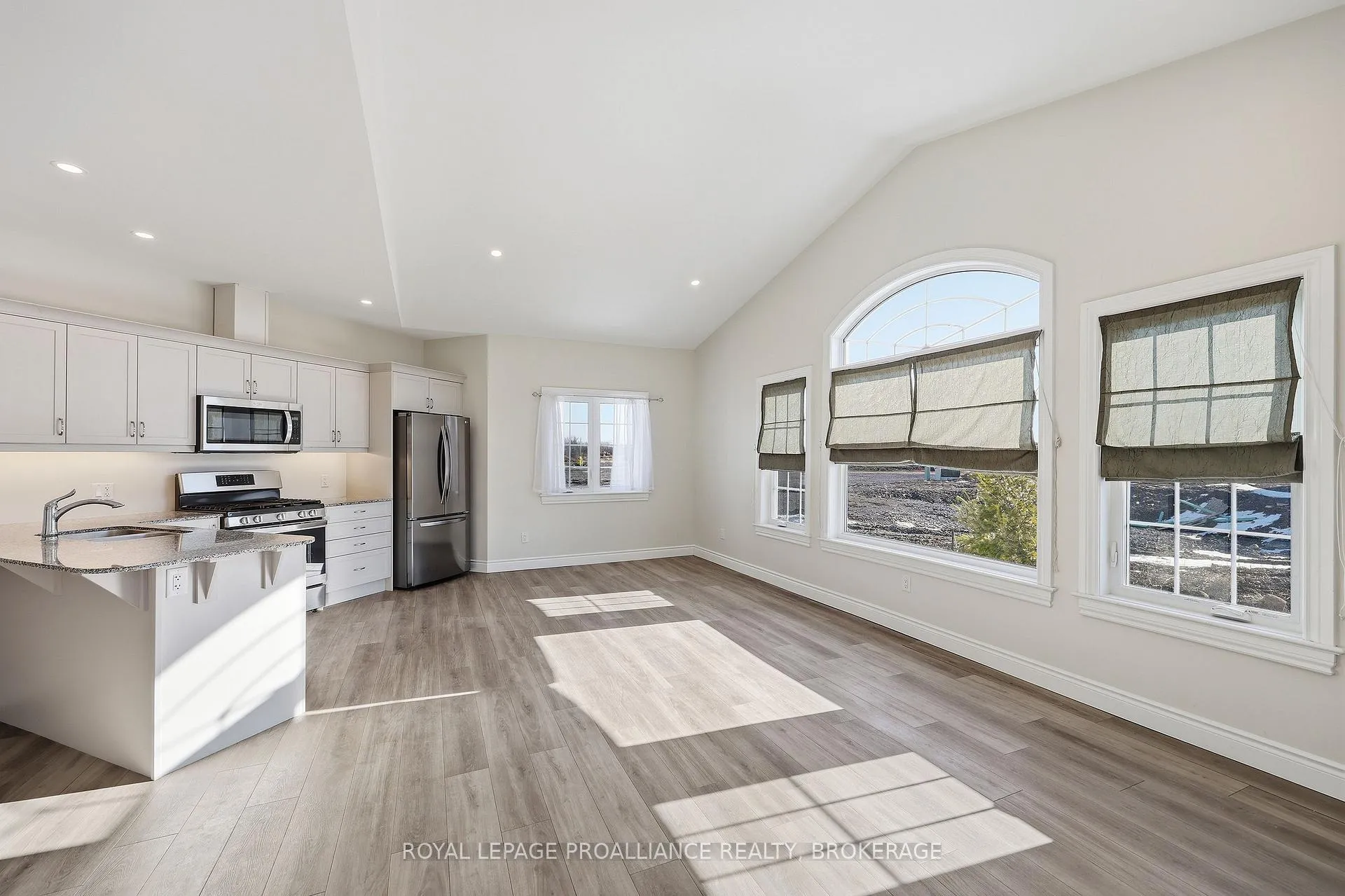 Photo 12 of Unit 49, 34 Lowry Place, Loyalist, Amherstview — HOMEH