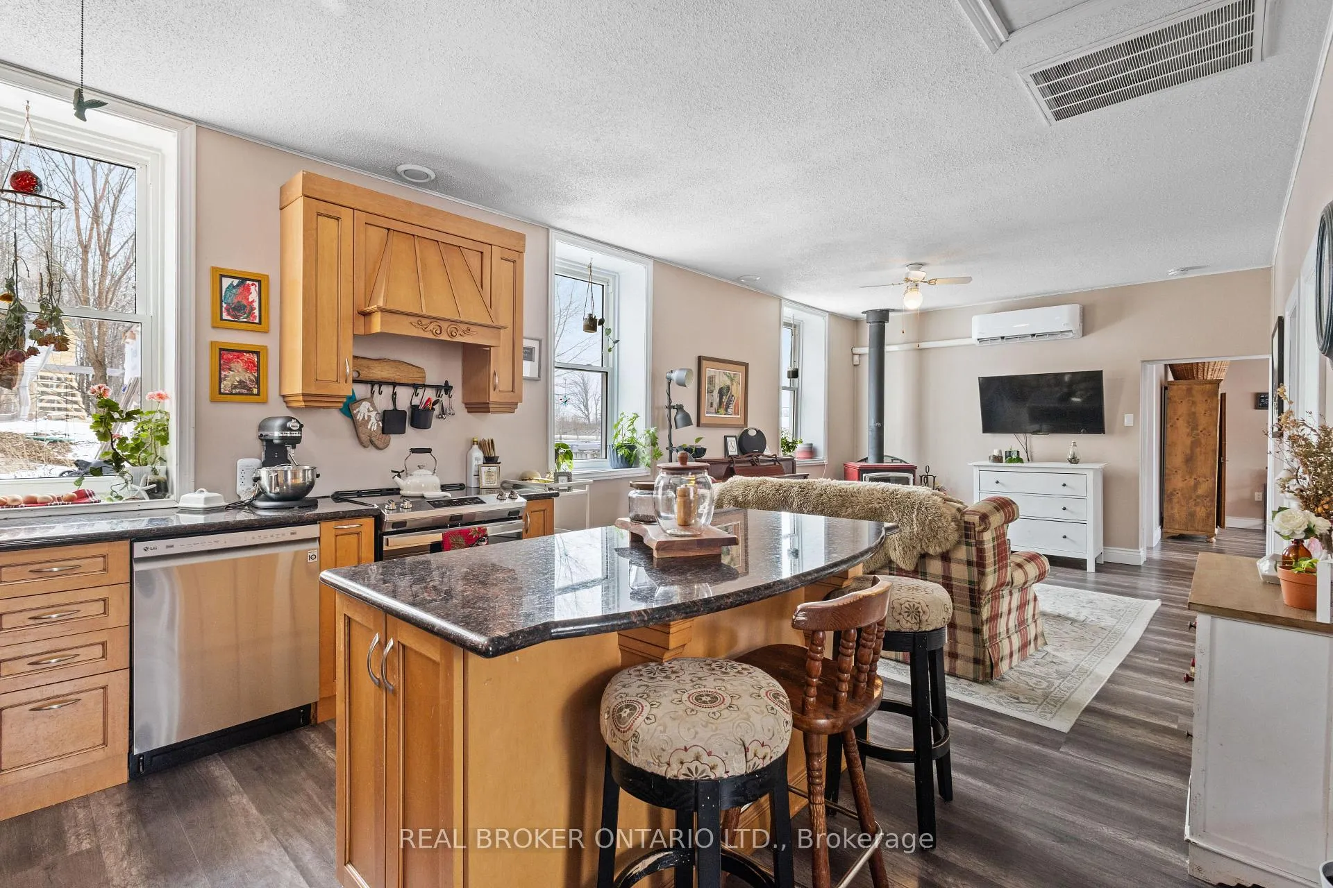 Photo 12 of 1114 Scotch Corners Road, Beckwith, Beckwith Twp — HOMEH