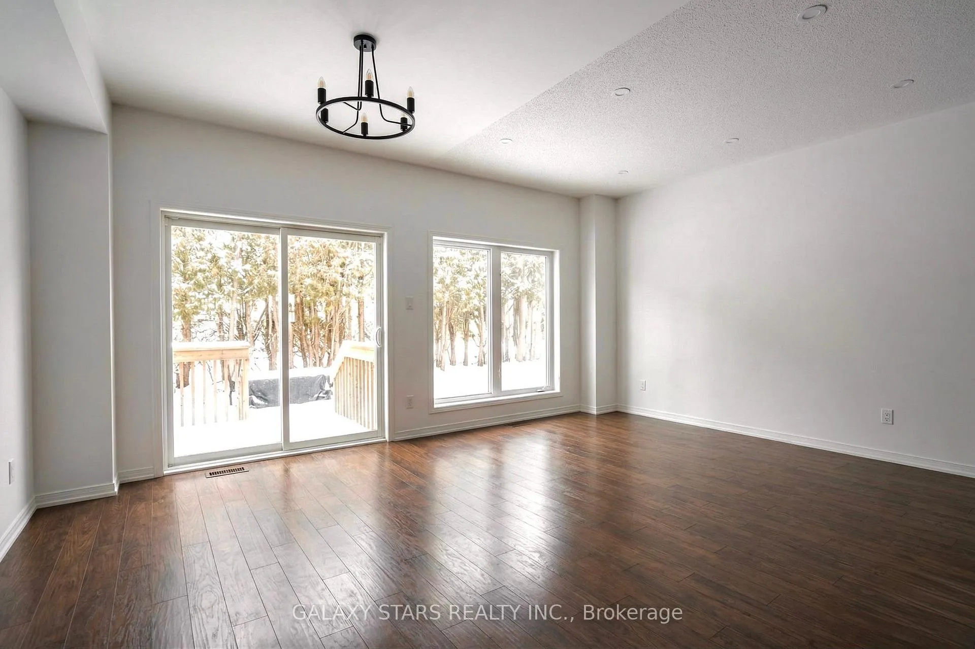 Photo 4 of 72 Dundalk Private, Ottawa, Barrhaven - Stonebridge — HOMEH