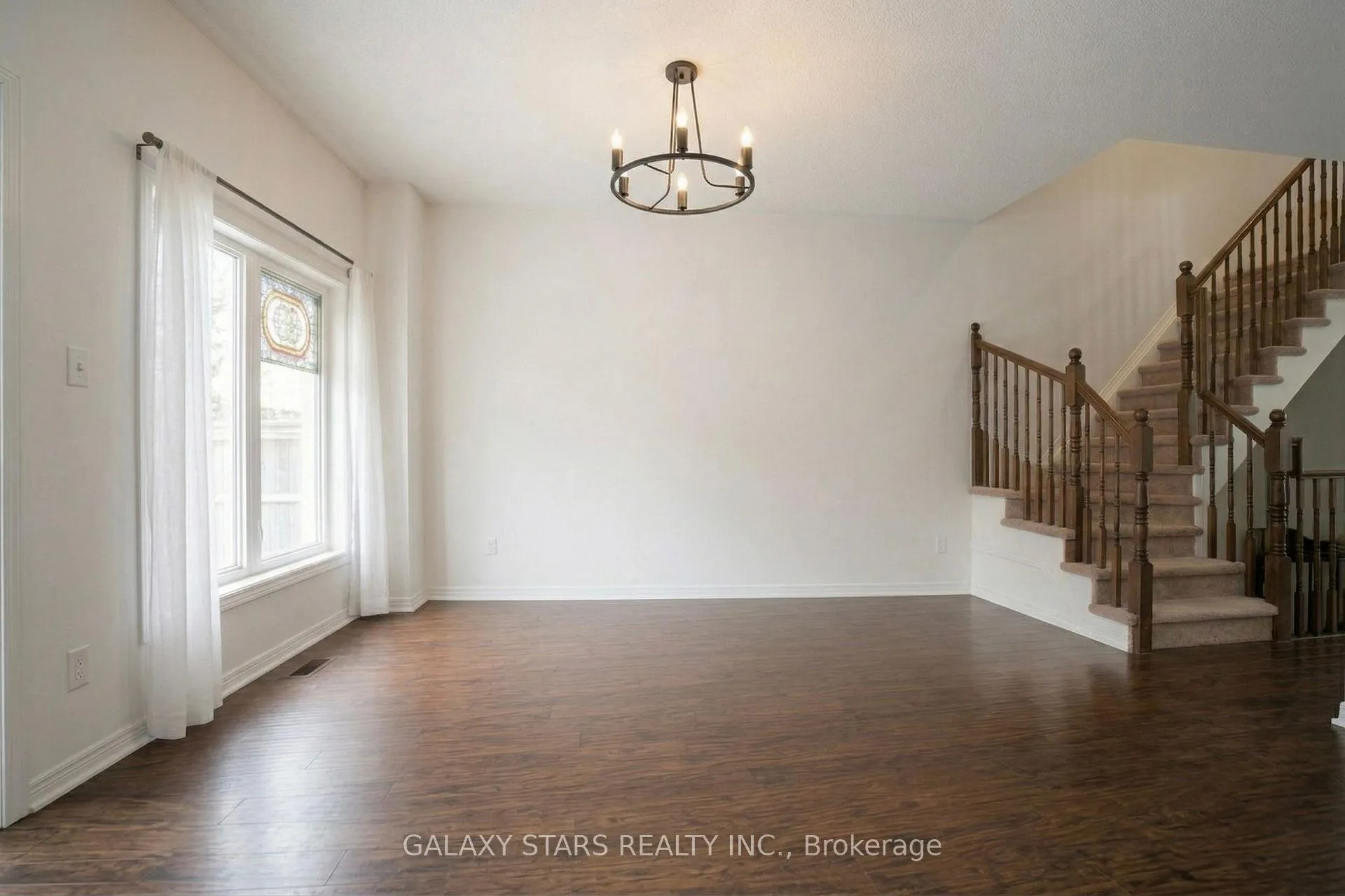 Photo 5 of 72 Dundalk Private, Ottawa, Barrhaven - Stonebridge — HOMEH