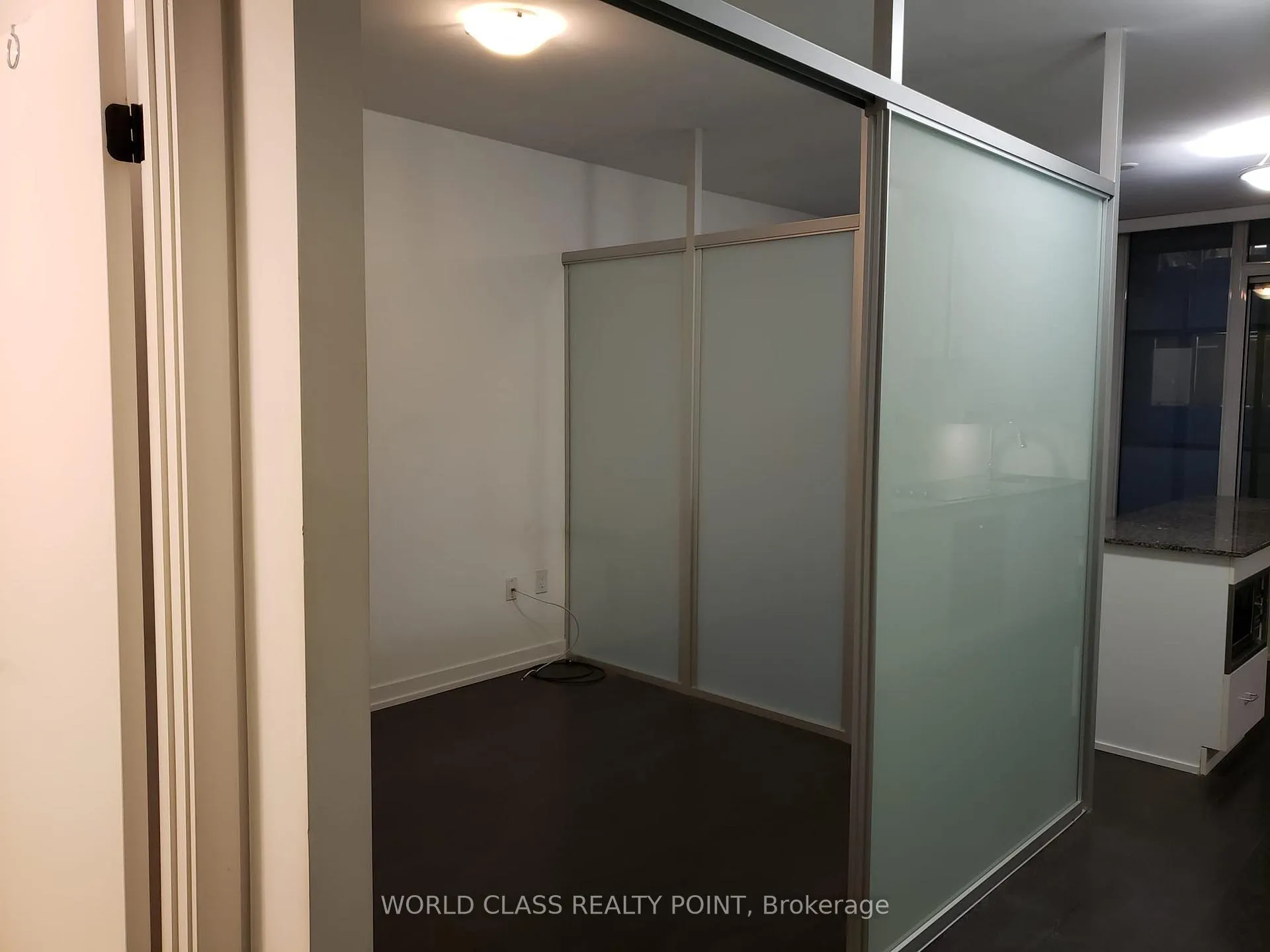 Photo 6 of Unit 1506, 426 University Avenue, Toronto, University — HOMEH