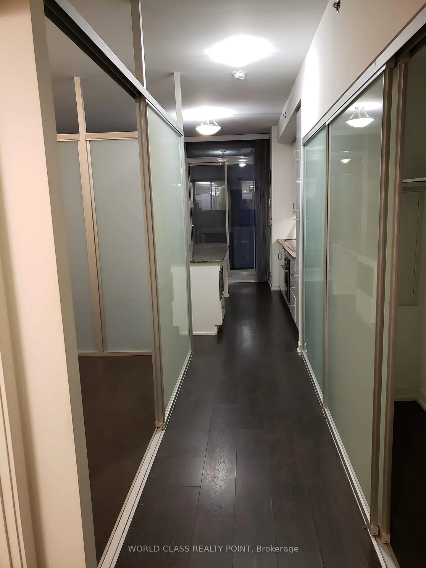 Photo 7 of Unit 1506, 426 University Avenue, Toronto, University — HOMEH