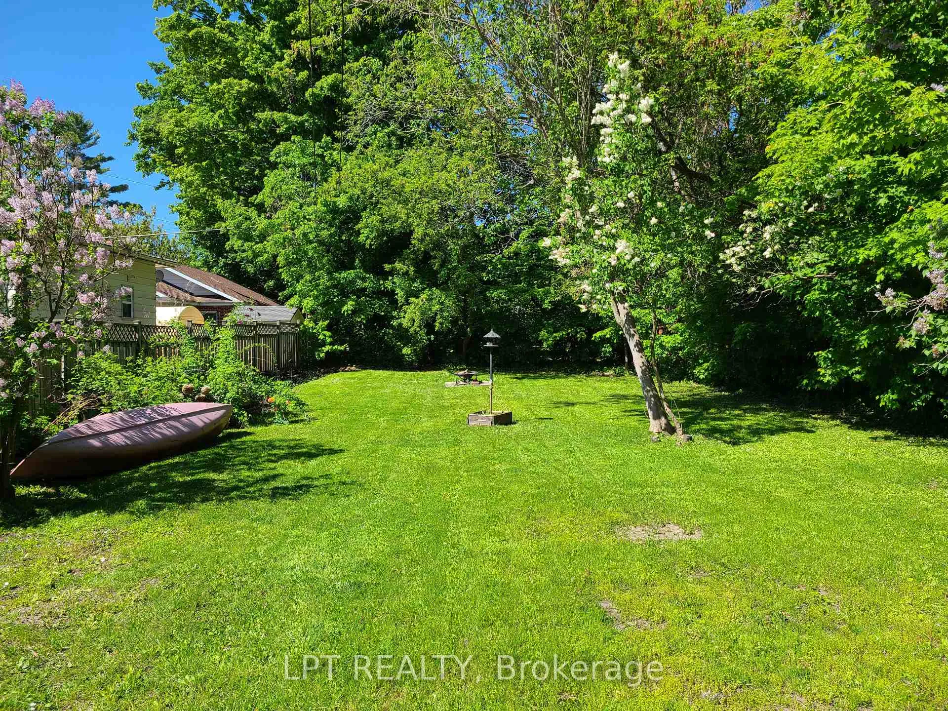 Photo 3 of 436 Queen Street, Midland — HOMEH