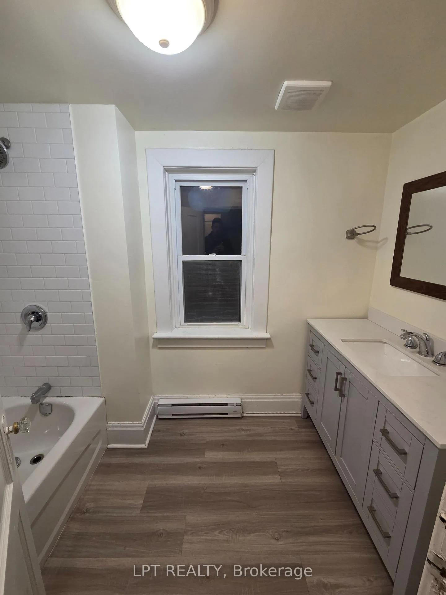 Photo 16 of 436 Queen Street, Midland — HOMEH