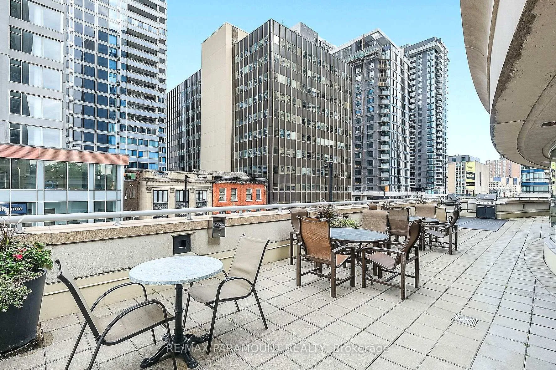 Photo 25 of Unit 404, 234 Rideau Street, Ottawa, Sandy Hill — HOMEH