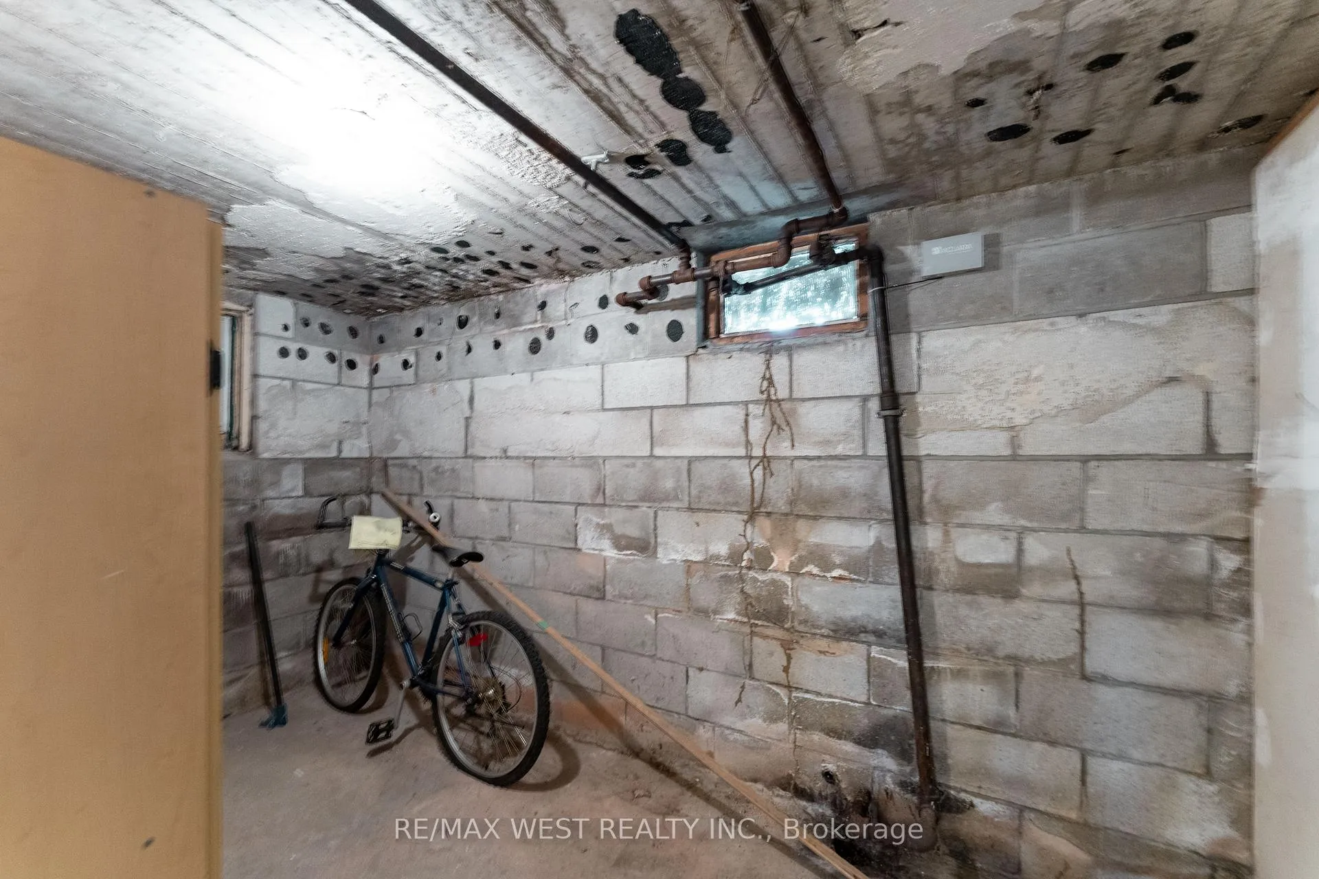 Photo 15 of Unit # Bsmt Ap, 12 Gillespie Avenue, Toronto, Weston-Pellam Park — HOMEH