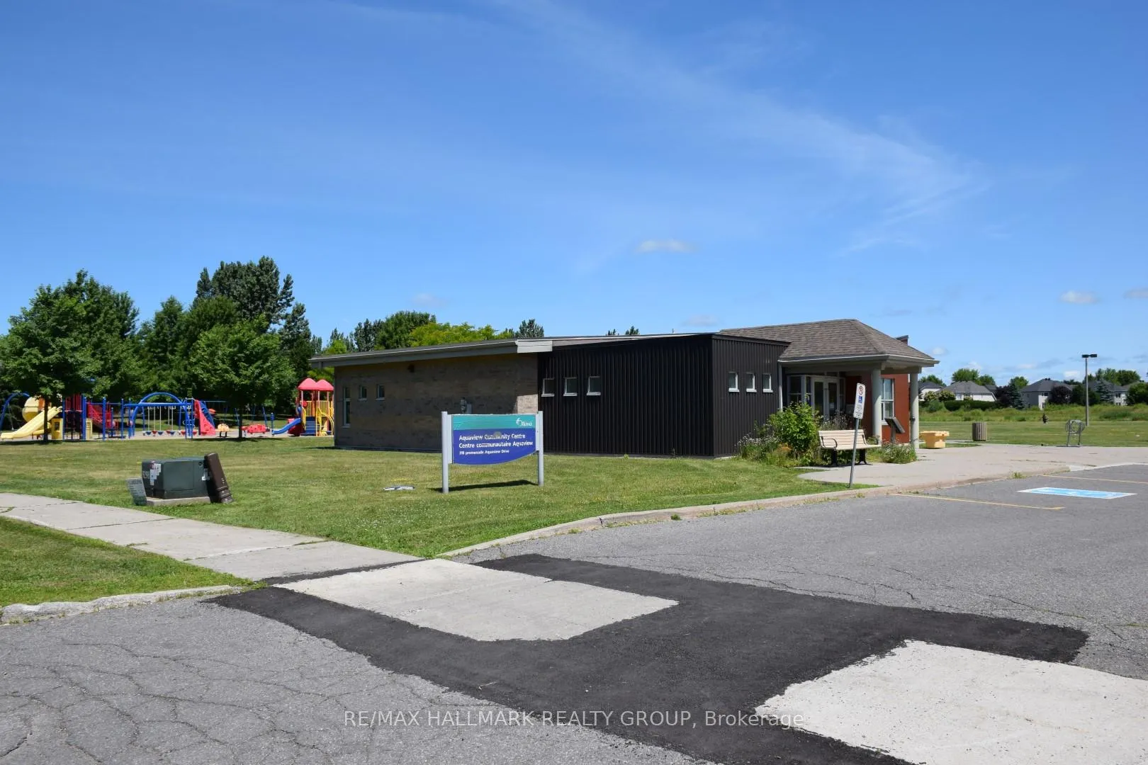 Photo 16 of 281 Aquaview Drive, Ottawa, Avalon East — HOMEH