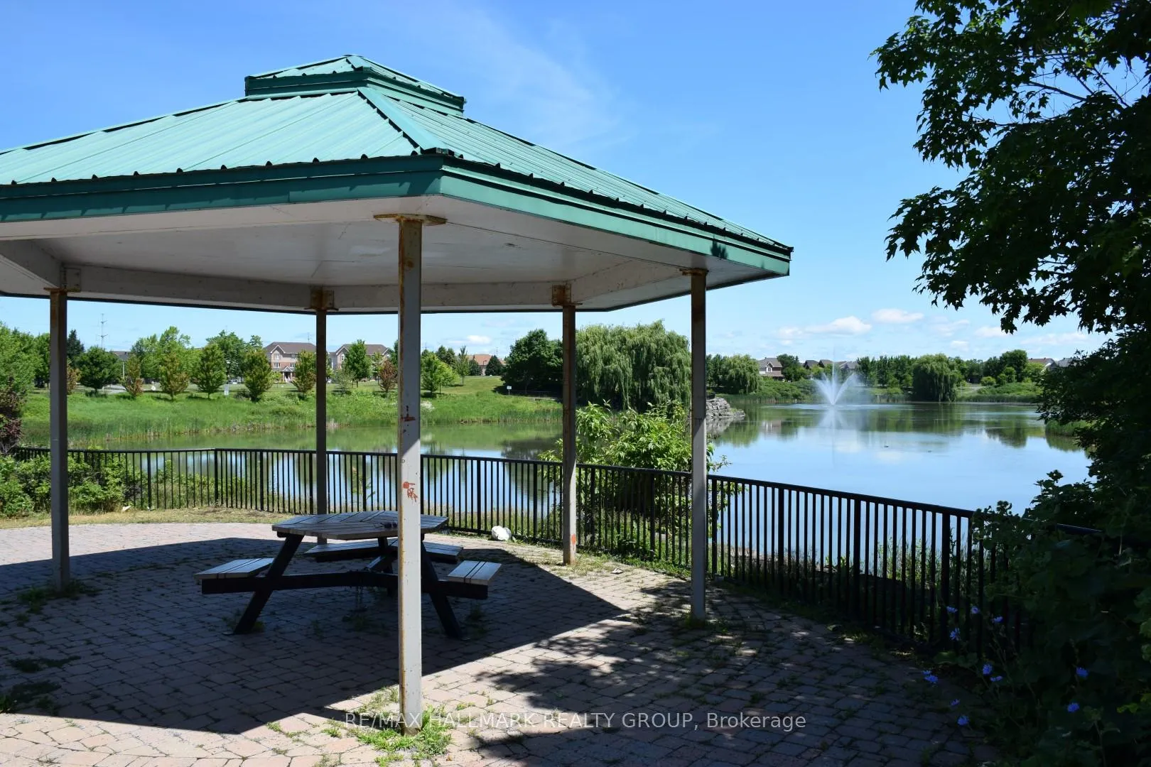 Photo 18 of 281 Aquaview Drive, Ottawa, Avalon East — HOMEH