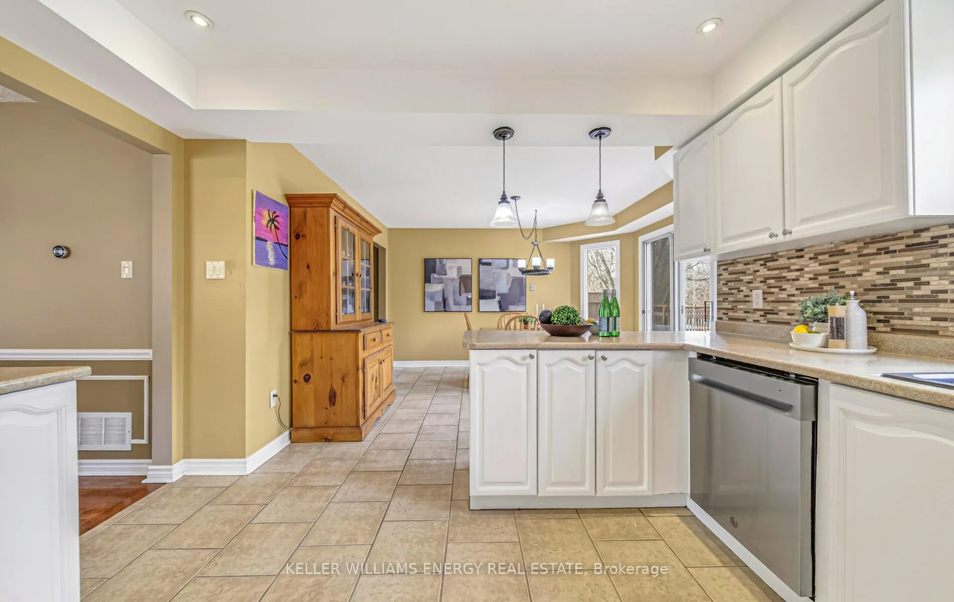 Photo 19 of 2508 Linwood Street, Pickering, Liverpool — HOMEH
