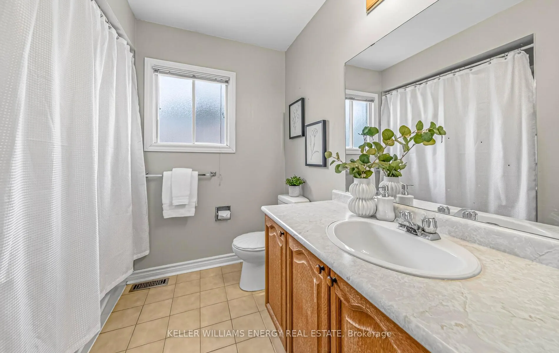 Photo 34 of 2508 Linwood Street, Pickering, Liverpool — HOMEH