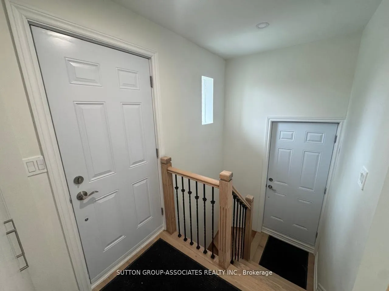 Photo 2 of 121 Yardley Avenue, Toronto, O'Connor-Parkview — HOMEH