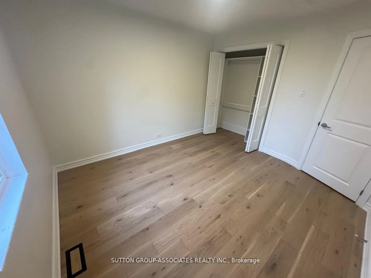 Photo 9 of 121 Yardley Avenue, Toronto, O'Connor-Parkview — HOMEH