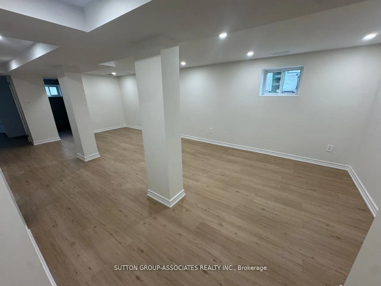 Photo 16 of 121 Yardley Avenue, Toronto, O'Connor-Parkview — HOMEH