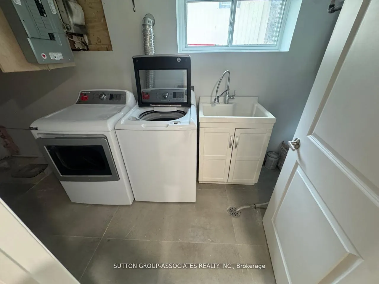 Photo 17 of 121 Yardley Avenue, Toronto, O'Connor-Parkview — HOMEH