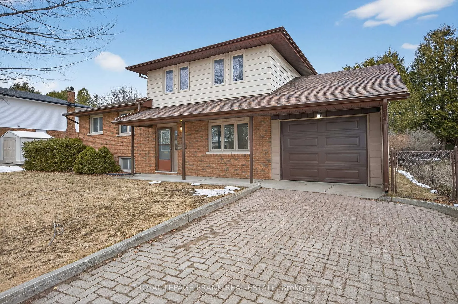 Photo 4 of 2260 Kawartha Hts Boulevard, Peterborough, Monaghan Ward 2 — HOMEH