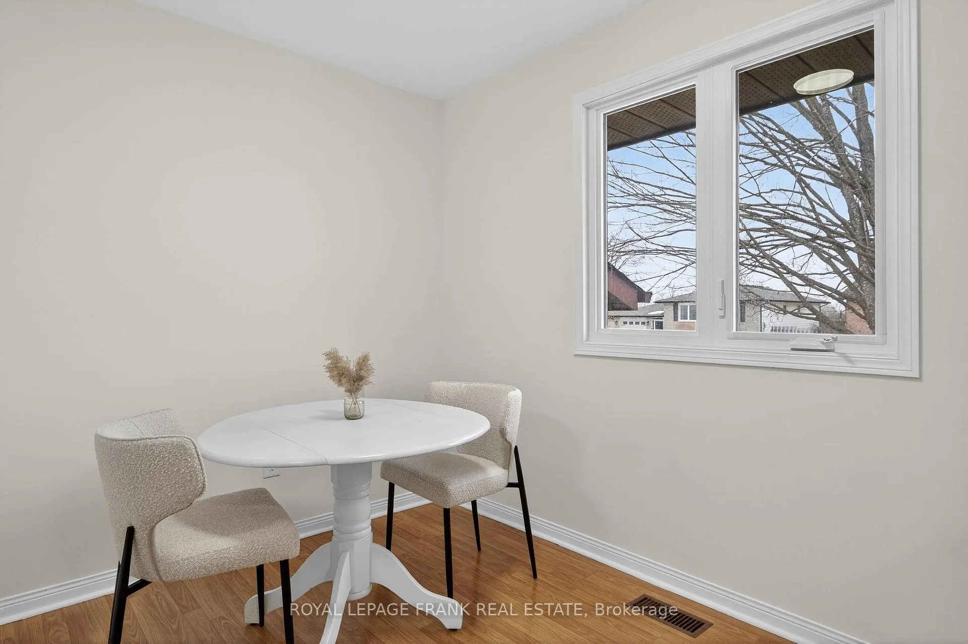 Photo 16 of 2260 Kawartha Hts Boulevard, Peterborough, Monaghan Ward 2 — HOMEH