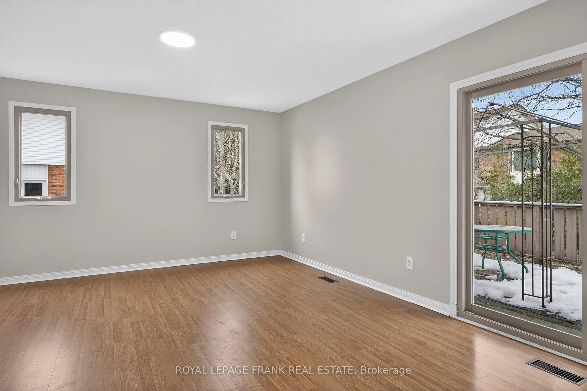 Photo 20 of 2260 Kawartha Hts Boulevard, Peterborough, Monaghan Ward 2 — HOMEH
