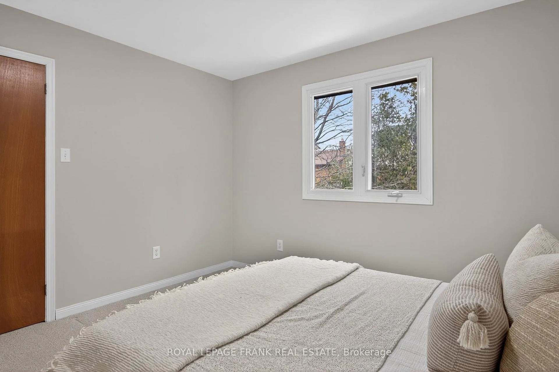 Photo 28 of 2260 Kawartha Hts Boulevard, Peterborough, Monaghan Ward 2 — HOMEH