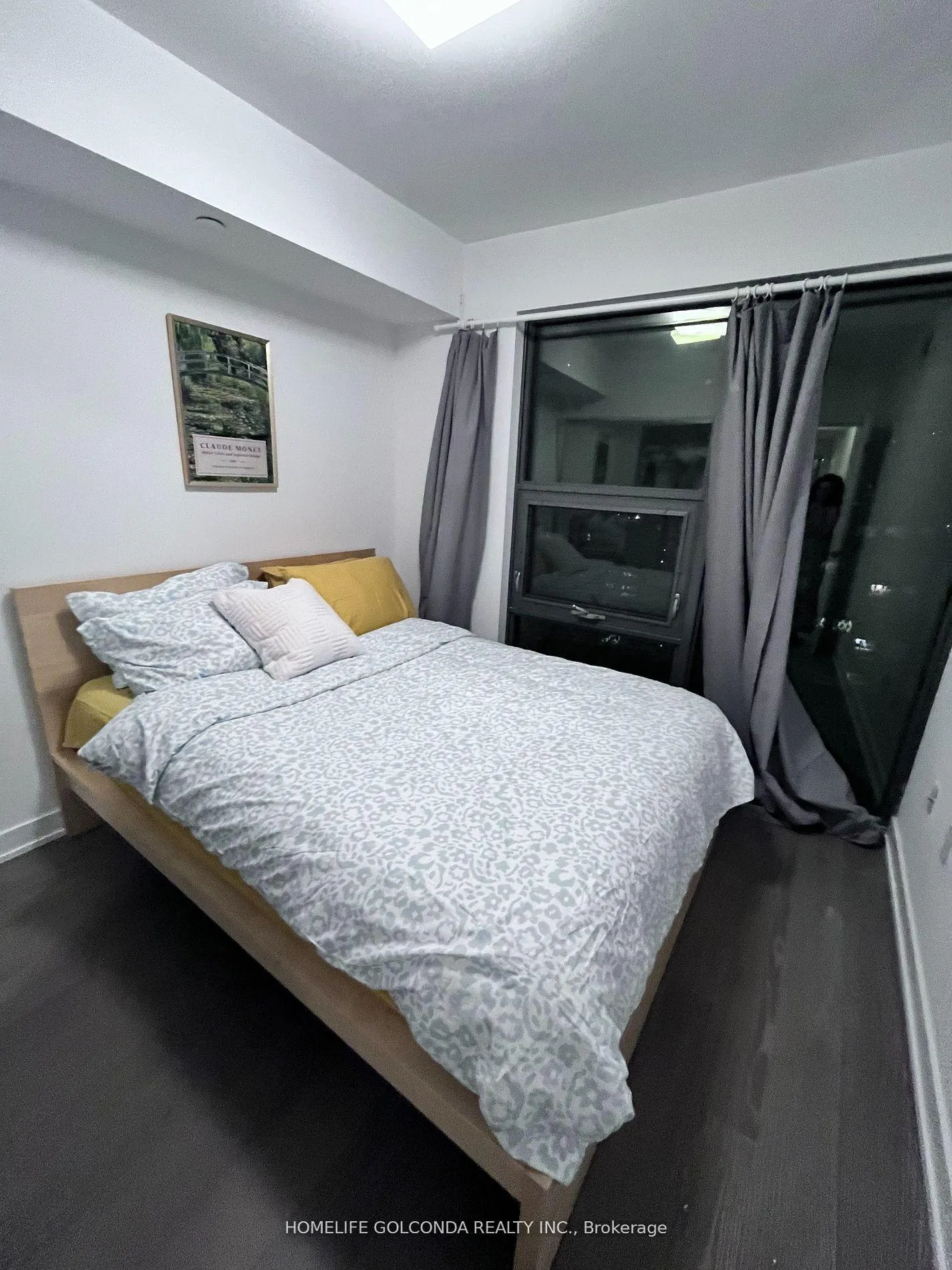 Photo 8 of Unit 2408, 11 Wellesley Street W, Toronto, Bay Street Corridor — HOMEH