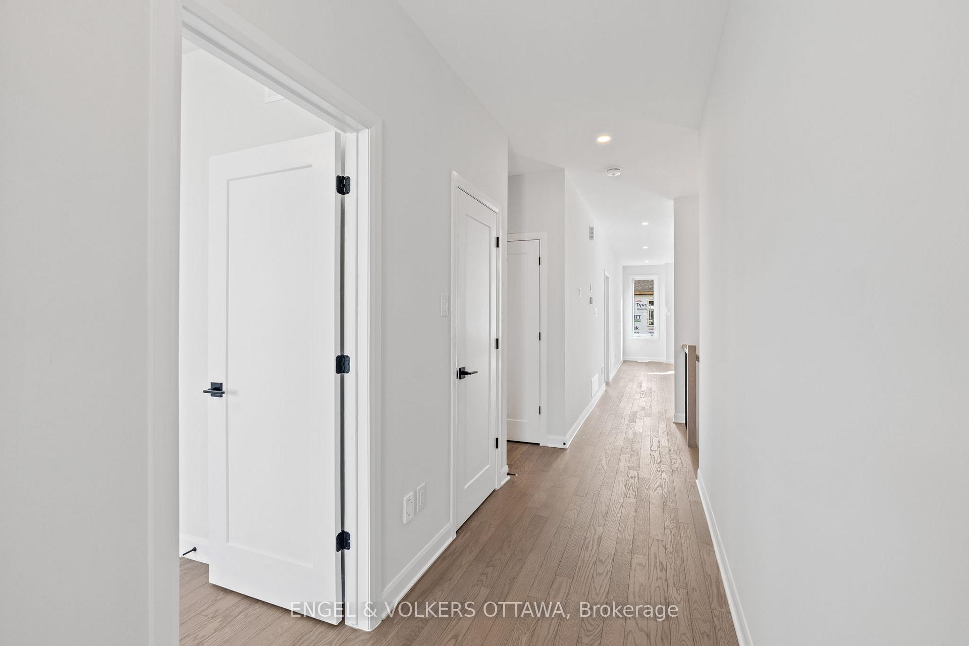 Photo 17 of 808 Companion Crescent, Ottawa, Mahogany Community — HOMEH