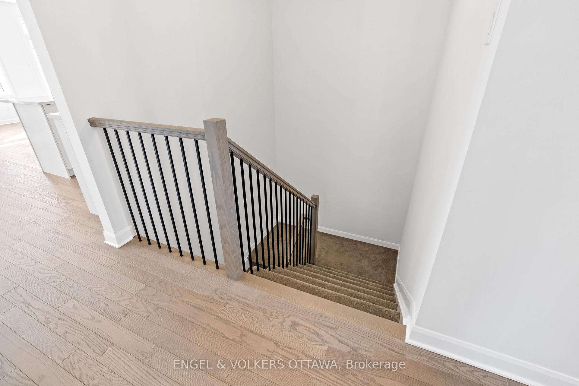 Photo 33 of 808 Companion Crescent, Ottawa, Mahogany Community — HOMEH