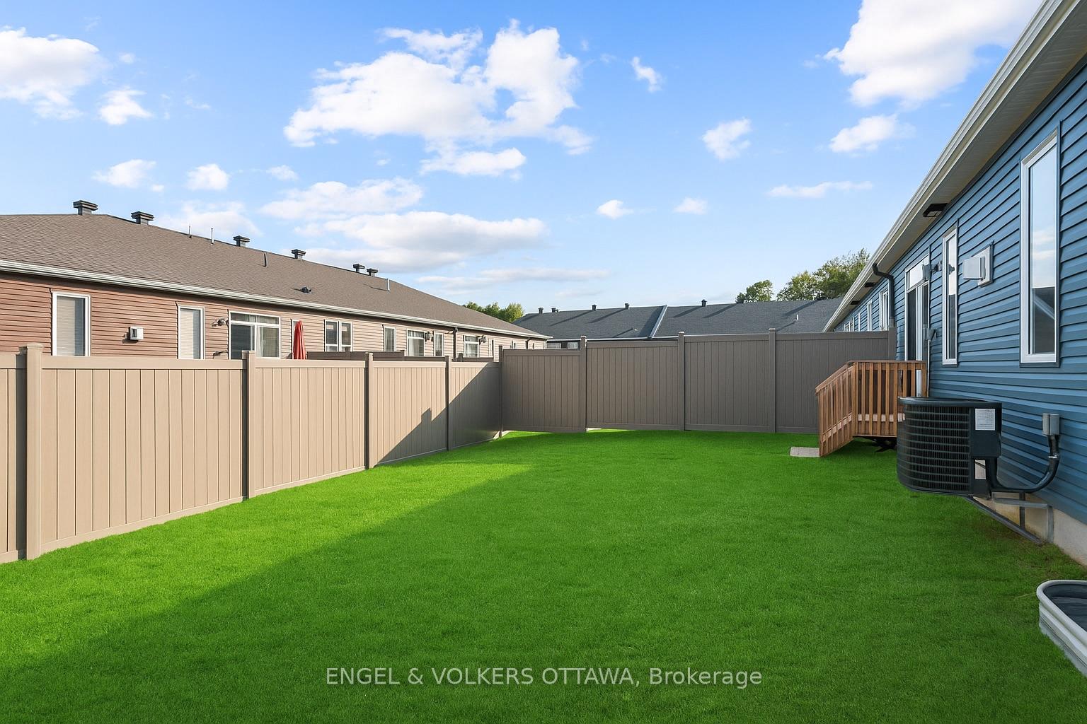 Photo 40 of 808 Companion Crescent, Ottawa, Mahogany Community — HOMEH